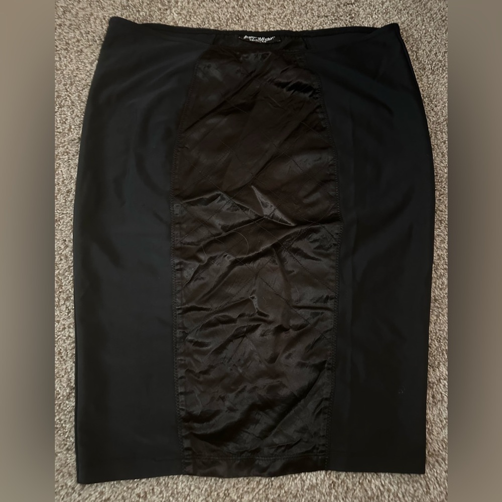 Betsey Johnson Pencil skirt size Large